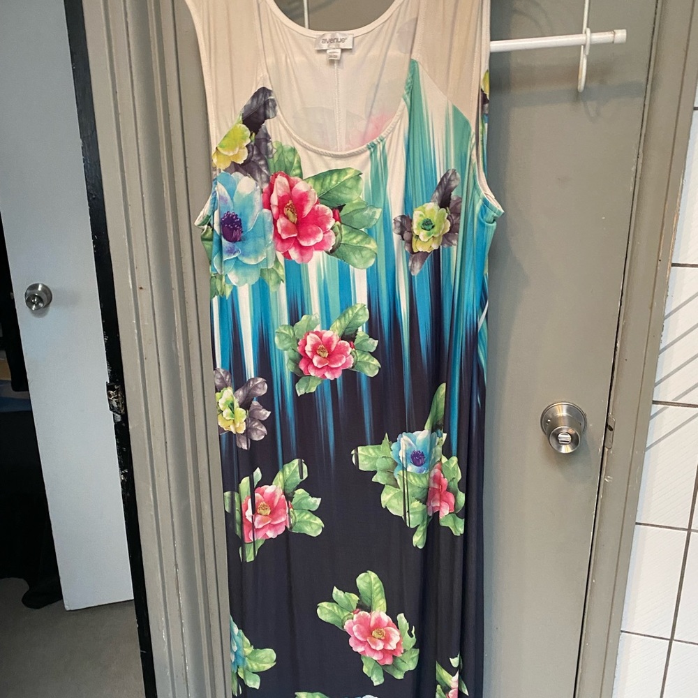 Avenue Maxi Dress 🌸 sz 26/28